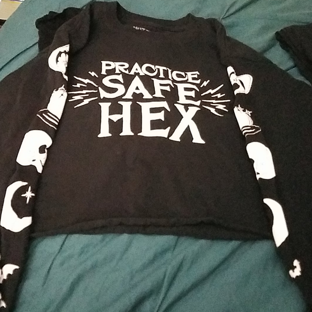 Hot Topic crop sweater